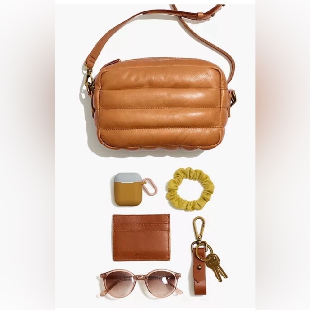 EUC Madewell Transport Camera Bag  Leather Puff Edition Crossbody Bag Sold Out